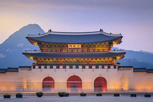Gyeongbokgung Palace, Gwanghwamun Square (Image Credit: istock)
