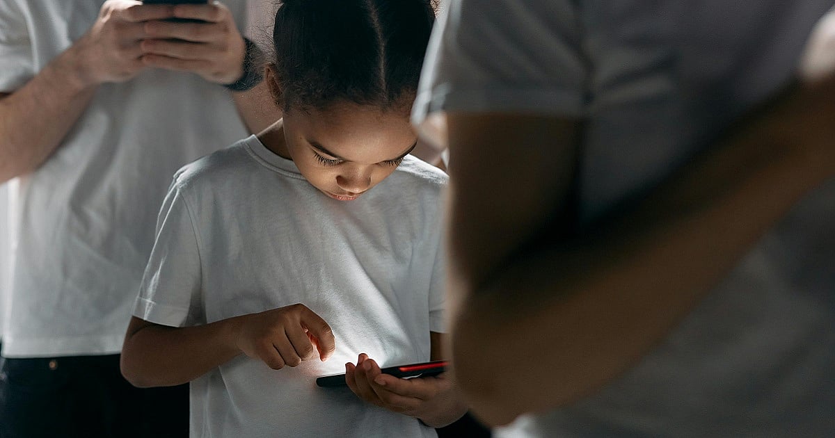 Should Social Media Be Banned for Kids Under 16?