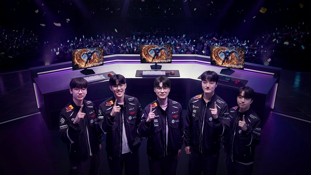 T1 team members promoting Samsung's latest OLED gaming monitors