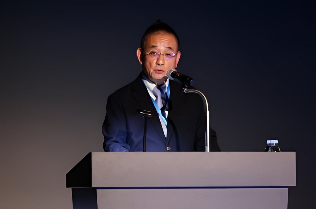 Image of AJA committee member and HumanMedia CEO Megumi Onouchi at TIFFCOM 2025 during the "The Cutting Edge of Japanese Animation’s Global Expansion" panel