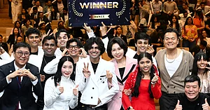 South Korea’s First Lady Attends Indian K-pop Event with JY Park