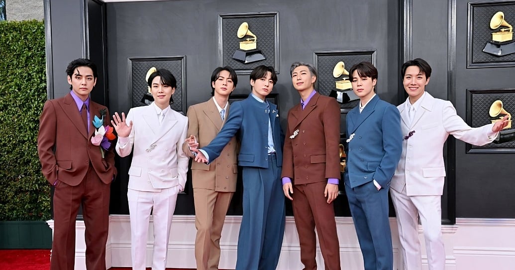 64th Annual GRAMMY Awards - Arrivals
LAS VEGAS, NEVADA - APRIL 03: (L-R) V, Suga, Jin, Jungkook, RM, Jimin and J-Hope of BTS attends the 64th Annual GRAMMY Awards at MGM Grand Garden Arena on April 03, 2022 in Las Vegas, Nevada.