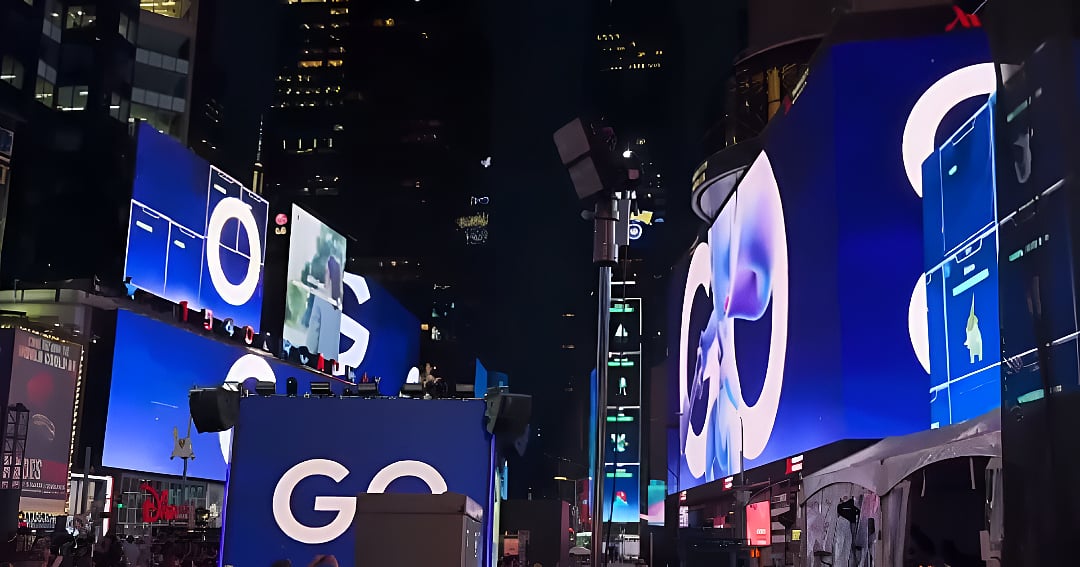 Trending: Pokémon GO Recreates its 2015 Mewtwo Trailer in Times Square