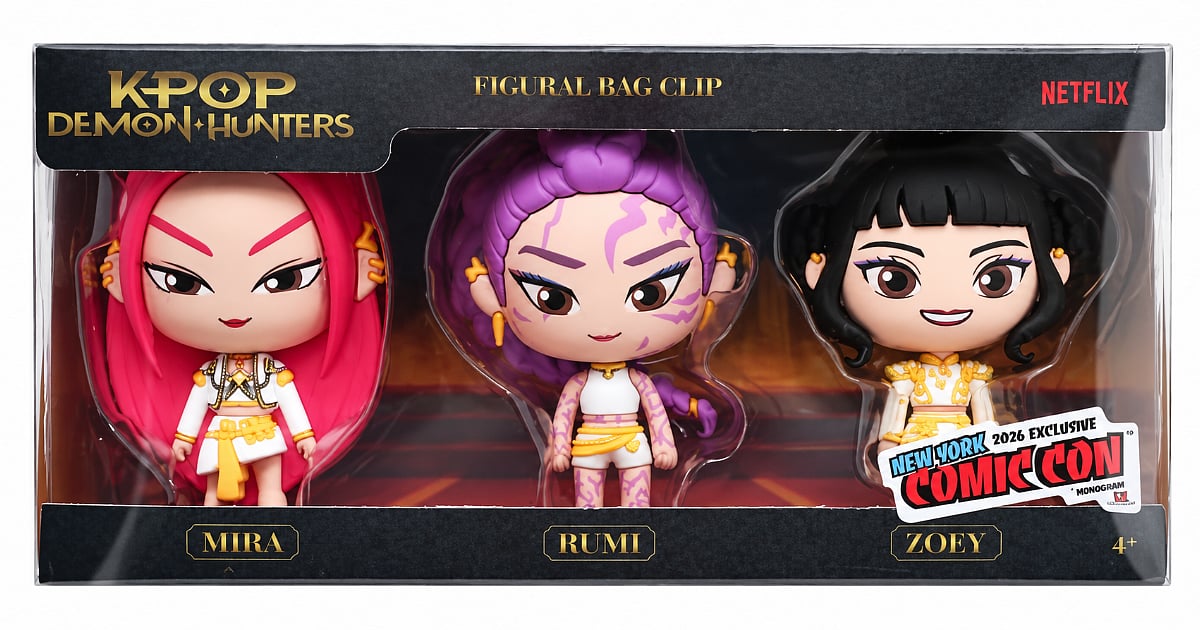 KPop Demon Hunters HUNTR/X 3D Foam Bag Clip set featuring Mira, Rumi, and Zoey in a New York Comic Con 2026 exclusive box.