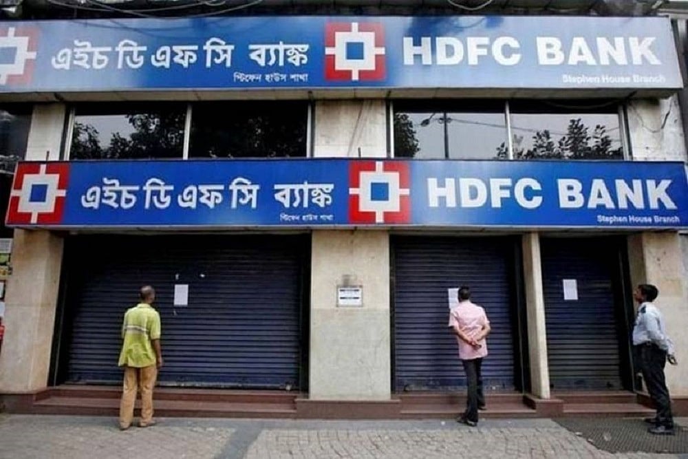 HDFC Bank CEO Splits Retail Loans Division Into Two 