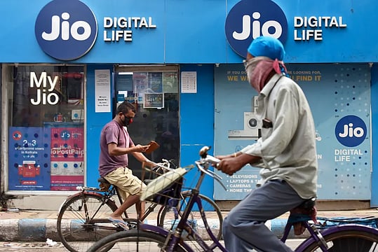 Reliance Jio Faces Nationwide Network Outage, Nearly 10,000 Users Affected 
