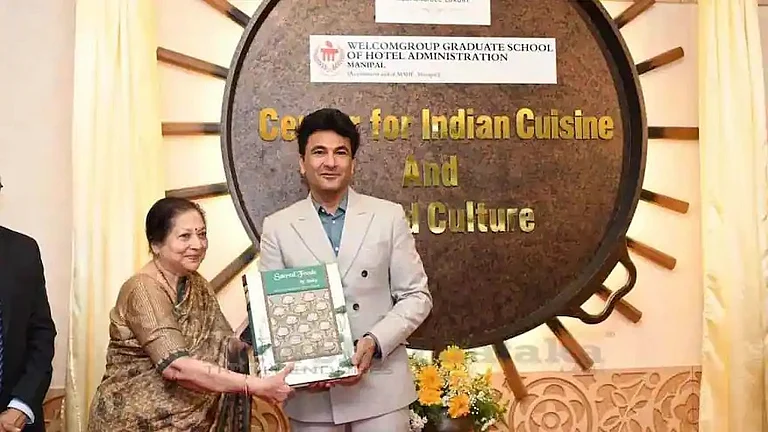 Chef Vikas Khanna - null