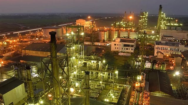 Himadri Speciality Chemical Acquires 40% Stake In Invati Creations For Rs. 45.16 Crores