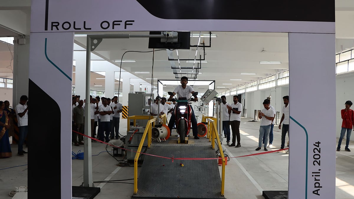 Raptee Energy Rolls Out First Production-Ready Motorcycle in Chennai