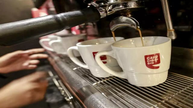 CCD Cafe Count Falls to 450 In FY24, Number Of Operational Vending Machines Ises