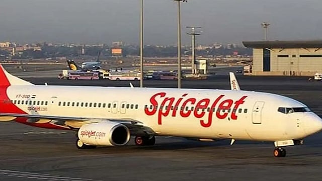 SpiceJet Asked to Pay ₹25,000 Compensation to Passenger for Issuing Wrong Ticket