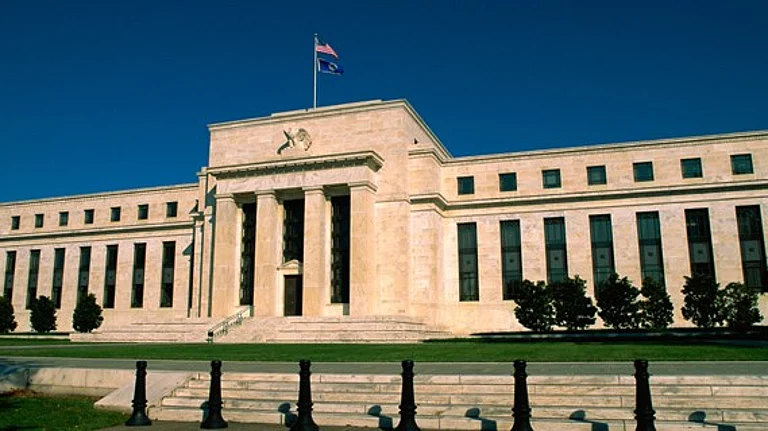 US Fed kept the rate steady - null