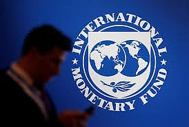 IMF Asks Pakistan To End Preferential Treatment To Agriculture, Textile Sectors