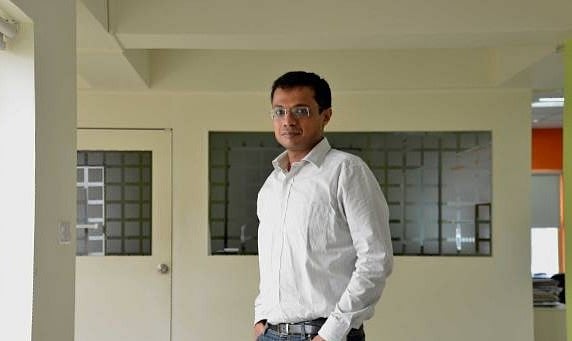 Sachin Bansal's Troubles Mount as RBI Bars Navi Finserv from Issuing New Loans