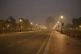 Delhi's Air Quality 'Very Poor' for 5th Day, City Records Coldest Night of Season