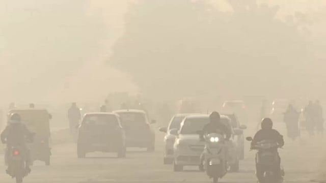 Air Pollution Level Again Up in Delhi, Govt Reimposes GRAP-4 Curbs