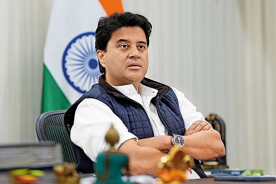 Modi Govt Mulls New National Telecom Policy to Boost Equipment Export 
