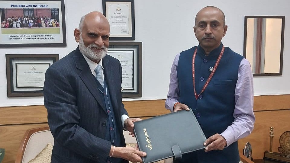 L-R (Anil Rajput, President, ITC Corporate Affairs & DPIIT Joint Secretary Sanjiv)