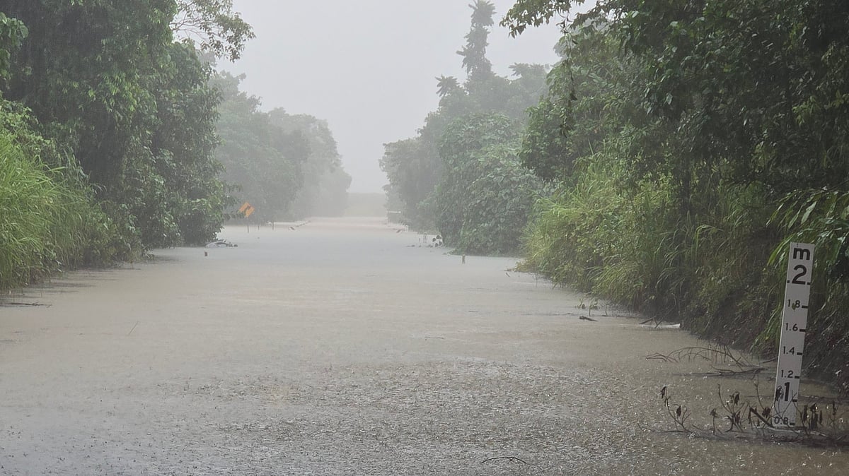 X/@QldFireDept : Queensland Flooding