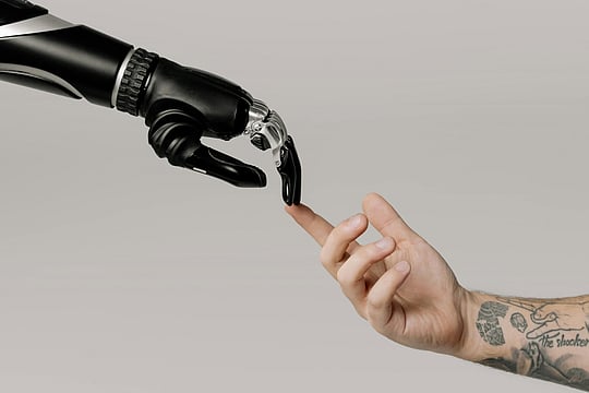 India Ahead in AI Adoption: 96% Workforce Use AI for Growth As Govt Gives Educational Push