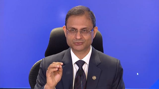 RBI Cuts Repo Rate After 5 Years: What It Means for Growth, Inflation & Markets