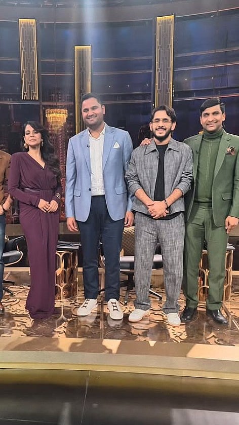 srikanthbollaofficial_@instagram
