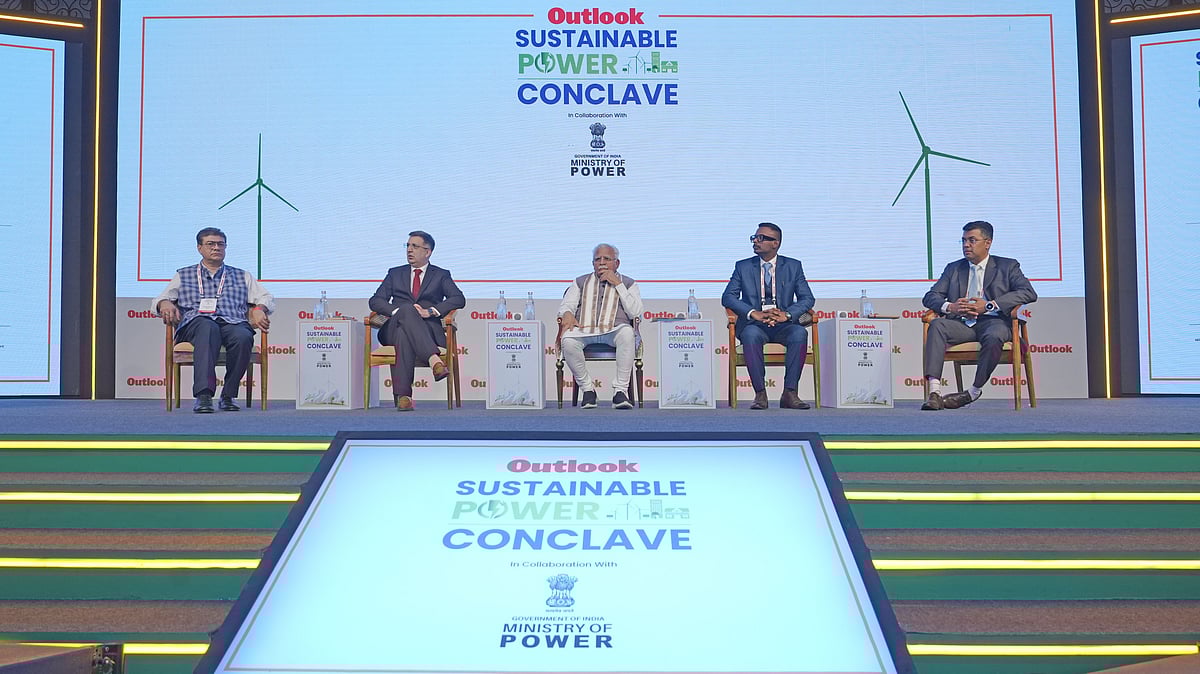 Power Conclave explored strategies for positioning India as a global leader in sustainable energy and Net-Zero initiatives.