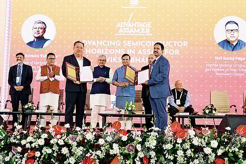 CM of Assam, Dr. Himanta Biswa Sarma with Union Minister of Railways, I&B, and Electronics & IT, Ashwini Vaishnaw & dignitaries