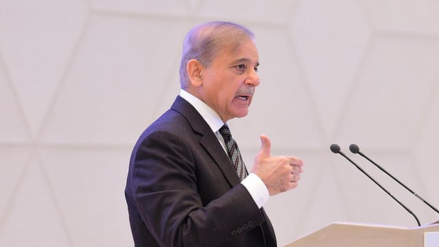 Pakistan Initiates 'Emergency' Steps to Secure Medicine Supplies Amid Trade Suspension with India 