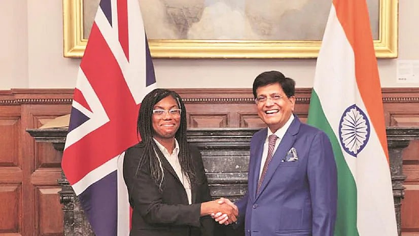 Twitter/@PiyushGoyal : Minister Piyush Goyal with UK Secretary of State for Business and Trade Kemi Badenoch in London