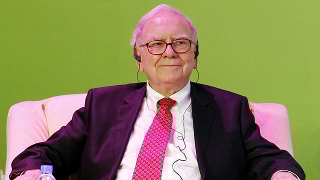 Buffett Says US Dollar Could ‘Go to Hell,’ Doubles Down on Japanese stocks, Yen