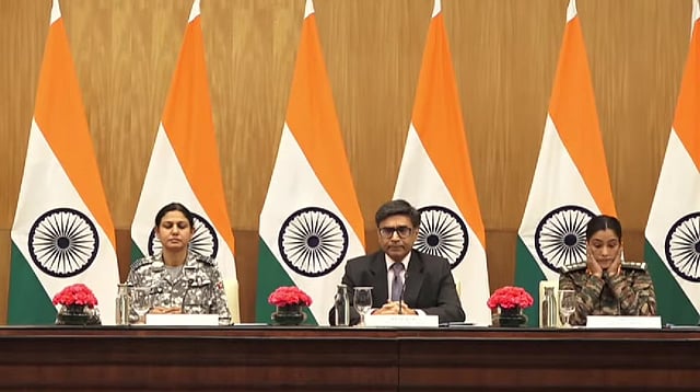 India Pakistan News Highlights: Blackout in Jammu & Jaisalmer as Pak Restarts Artillery Firing Near LoC