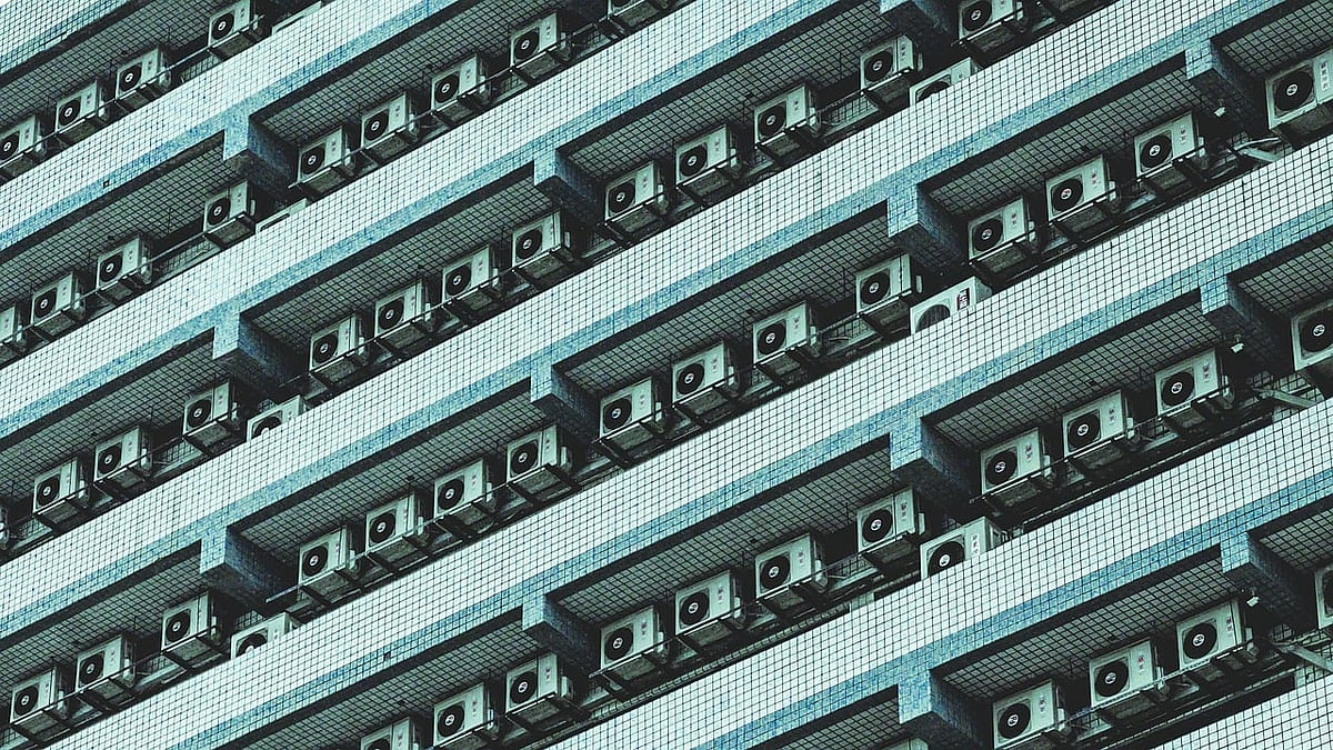 Image by Mathieu Vivier from Pixabay : A surge in air conditioner purchases in India raises both hopes for comfort and concerns about the environmental impact.