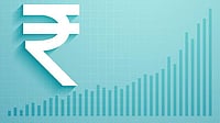 Rupee Recovers 10 Paise From All-Time Low to 91.80 Against US Dollar in Early Trade FreePik : Rupee Recovers 10 Paise From All-Time Low to 91.80 Against US Dollar in Early Trade