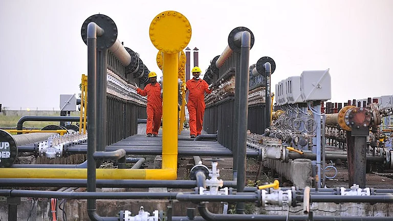 ONGC profit falls even though its revenue registered a slight uptick - null