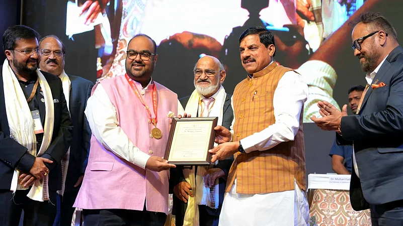 LinkedIn/@Dr. Raghavpat Singhania