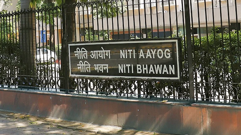 ₹8 Lakh Crore Investment Proposals in 18 Months; Chhattisgarh Tops Key Investor-Friendly Ranking - nitiaayog