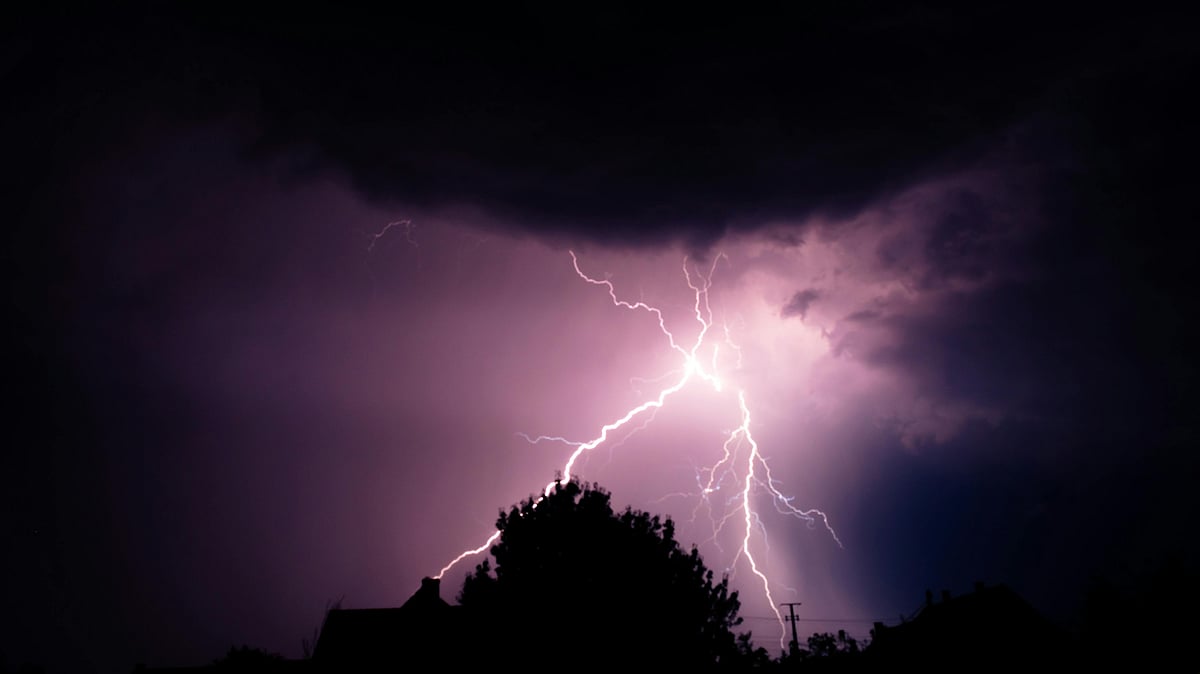 Photo by Nikolett Emmert : Strong winds uprooted trees and tore down rooftops in Pakistans Punjab and Khyber-Pakhtunkhwa provinces after days of scorching heat, killing at least 14 people and injuring over 100.