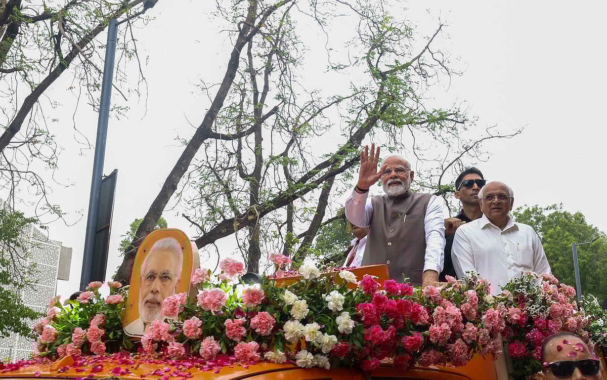 PM Flags Off First 9000 HP Electric Locomotive