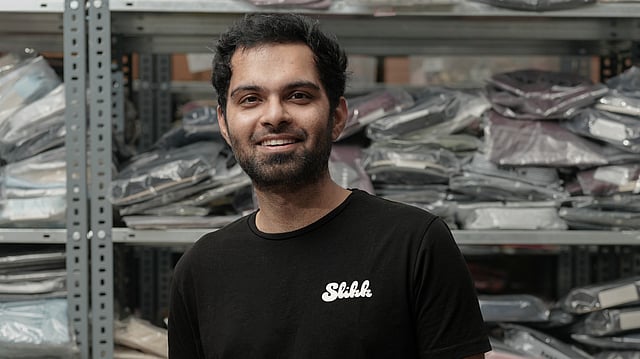 Slikk Raises $10 Mn to Expand 60-Minute Fashion Delivery in Urban Areas
