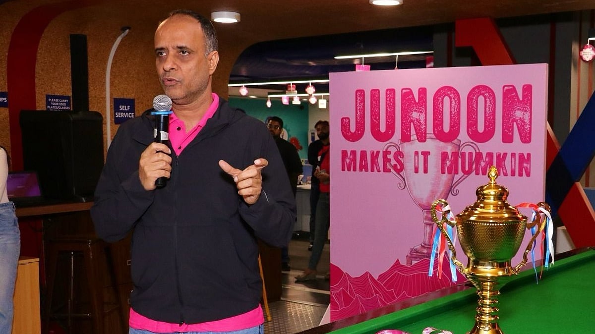 Ecom Express Faces Staff Exodus Ahead of Delhivery Merger; CEO Chitkara May Exit Too