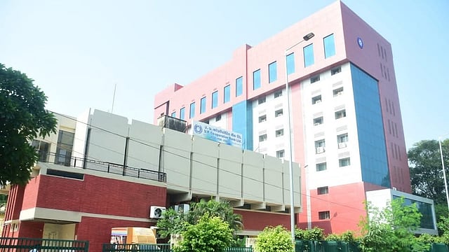 Uttar Pradesh Cooperative Bank Posts Net Profit of Rs 100 Crore in 2025