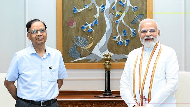 Jharkhand Govt Urges Finance Commission to Raise Vertical Devolution of Central Taxes to 50 %