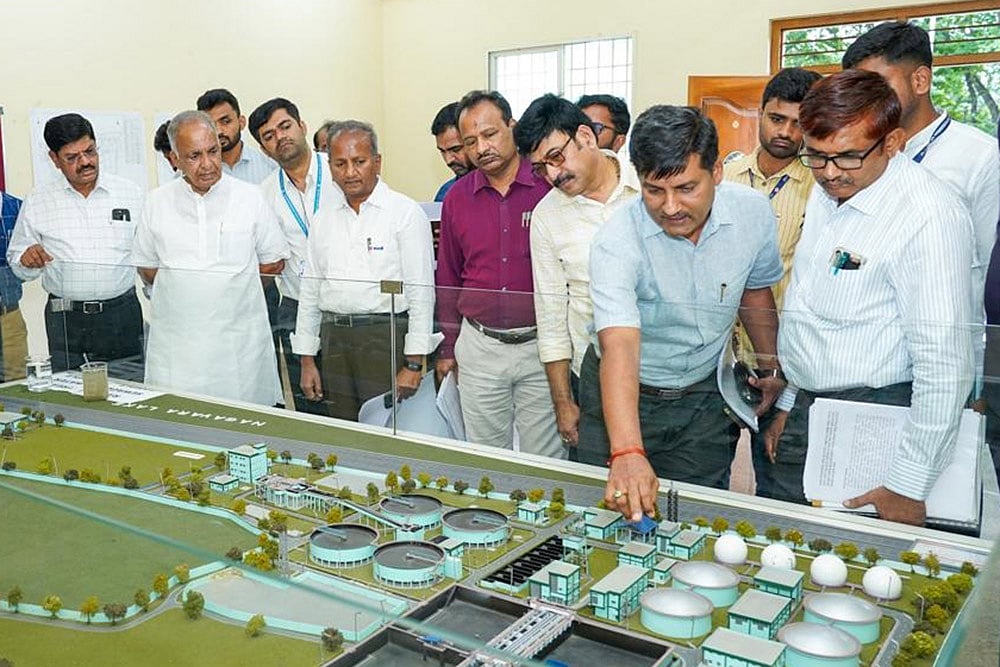 Hon’ble Minister for Minor Irrigation and Science & Technology, Shri N. S. Boseraju inspecting the H.N. Valley project site, accompanied by department officials, to review progress and ensure timely implementation.