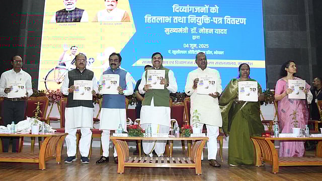 MP Cabinet Meets in Pachmarhi Hill Station, Approves Amendments in 3 Labour Laws