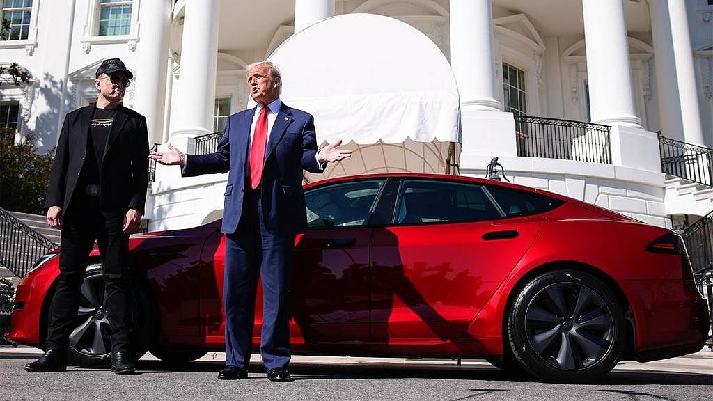 Tesla Shares Rebound Slightly After $150 Billion Rout as Musk-Trump Rift Seems to Ease