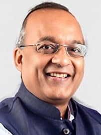 HDFC Bank MD & CEO Named in Fraud Case By LKMM Trust — What We Know So Far