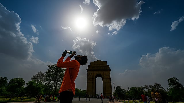 IMD Issues Orange Alert as Delhi Scorches on Season’s Hottest Day, More Heatwave Days Ahead