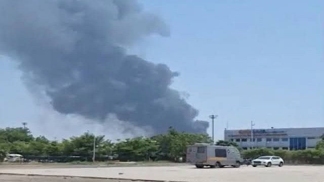 Air India Ahmedabad Plane Crash: London-Bound Flight With 242 Onboard Crashes; Details Here