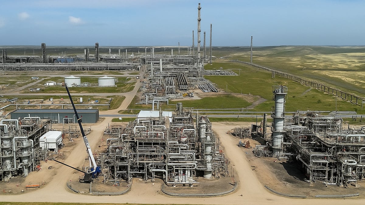 UK invests $272M in Scotland’s Acorn Project, boosting carbon capture for 2050 net-zero goal.
